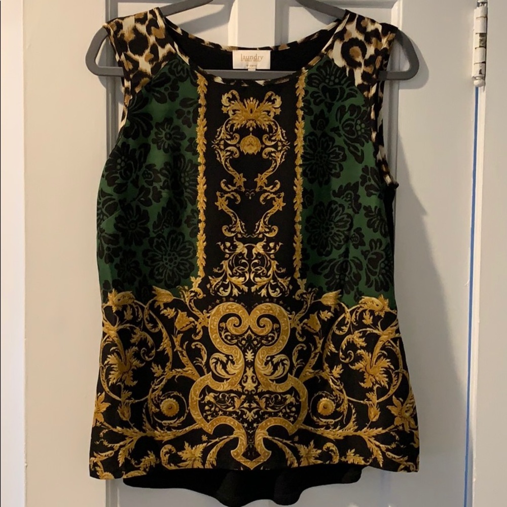 Gorgeous print top